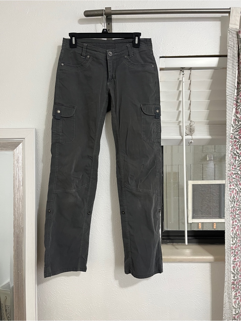 Kuhl Women's Charcoal Gray Cargo pants